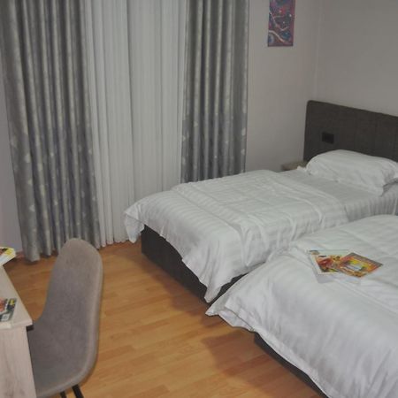 Bliri Myslym Shyri Apartment Tirana Exterior photo