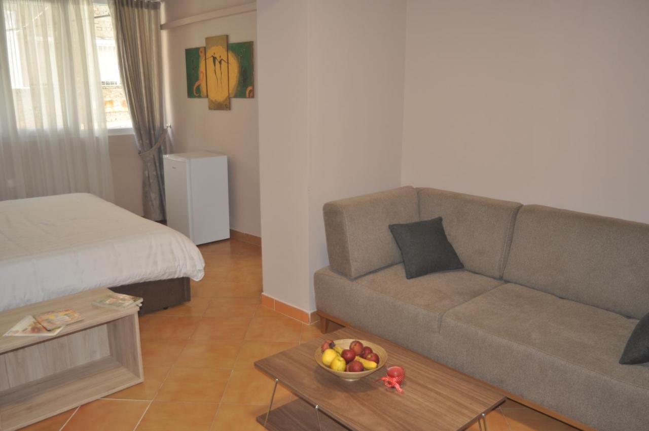 Bliri Myslym Shyri Apartment Tirana Exterior photo