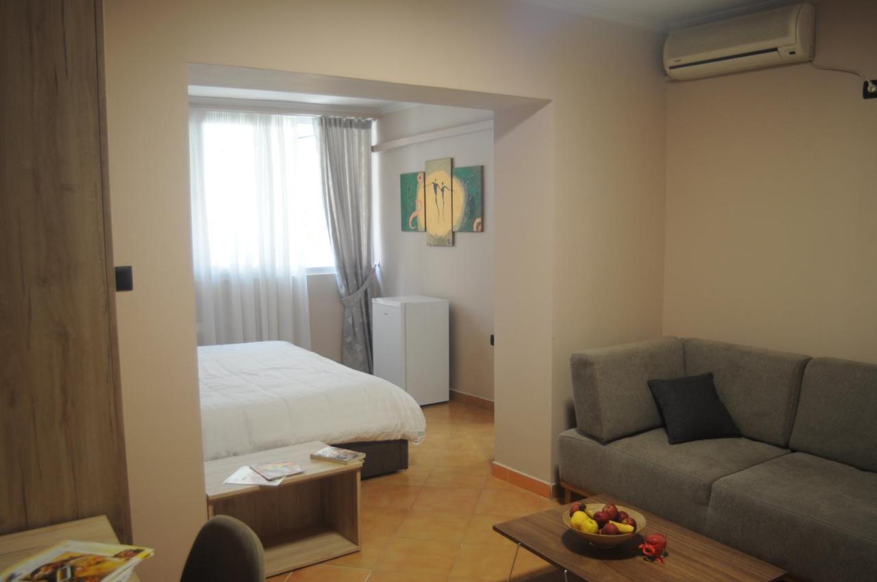 Bliri Myslym Shyri Apartment Tirana Exterior photo