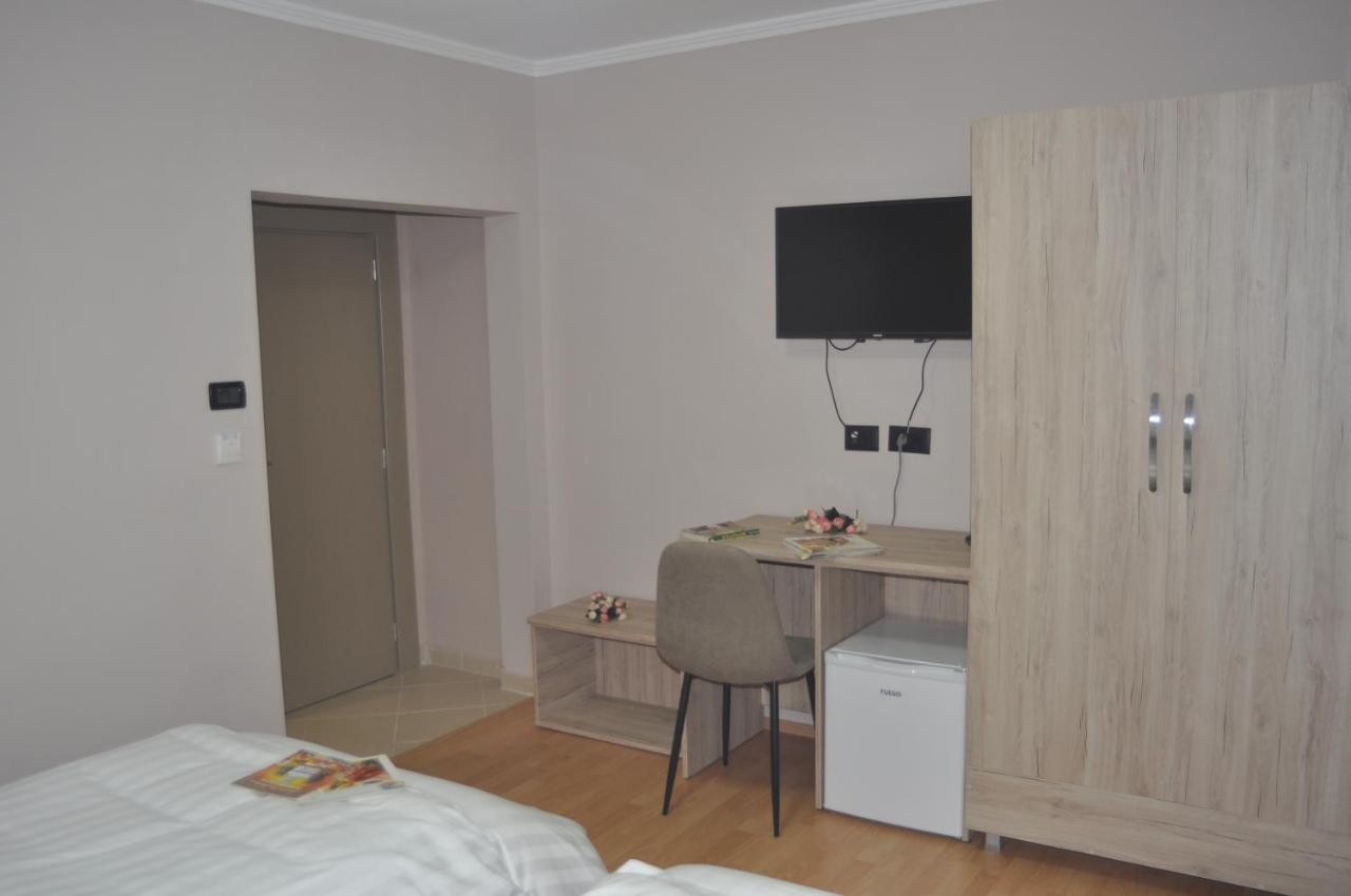 Bliri Myslym Shyri Apartment Tirana Exterior photo
