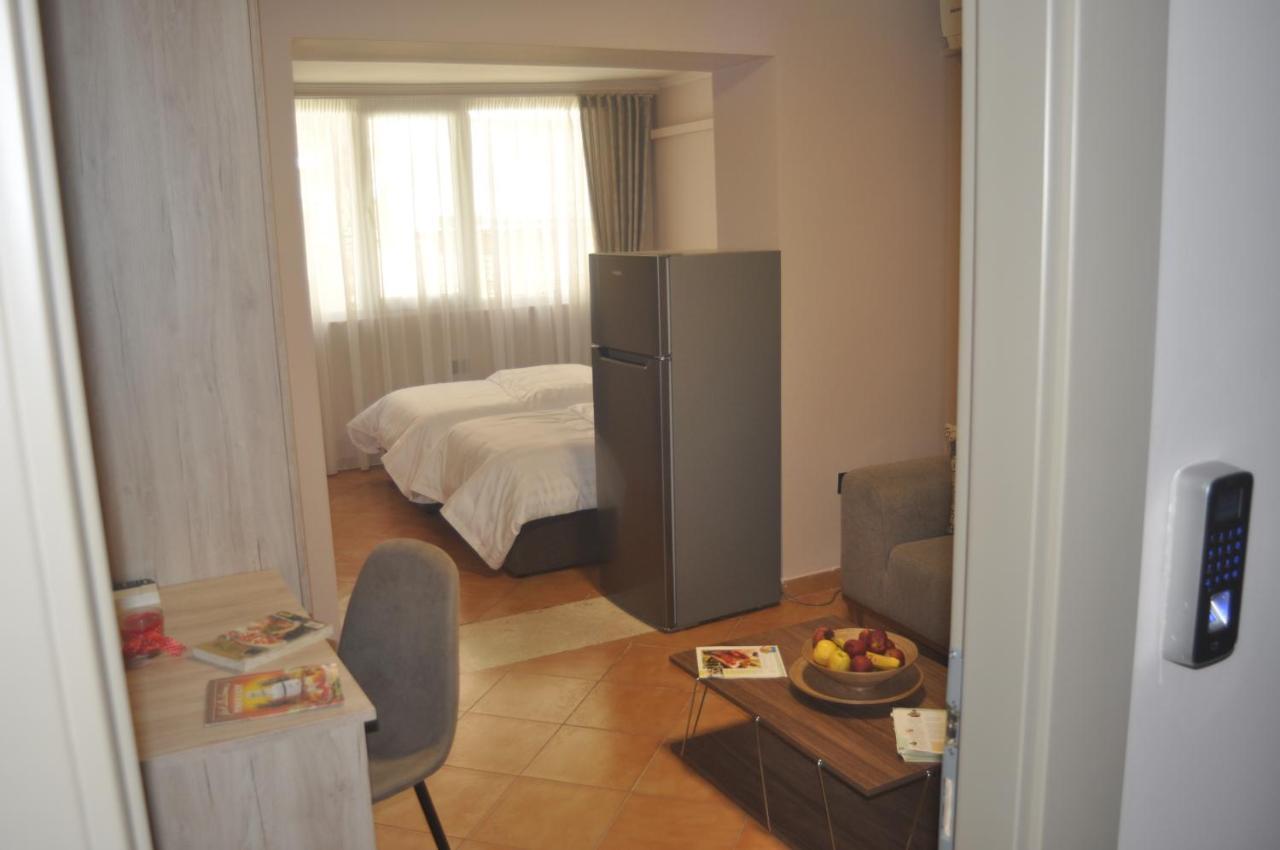 Bliri Myslym Shyri Apartment Tirana Exterior photo