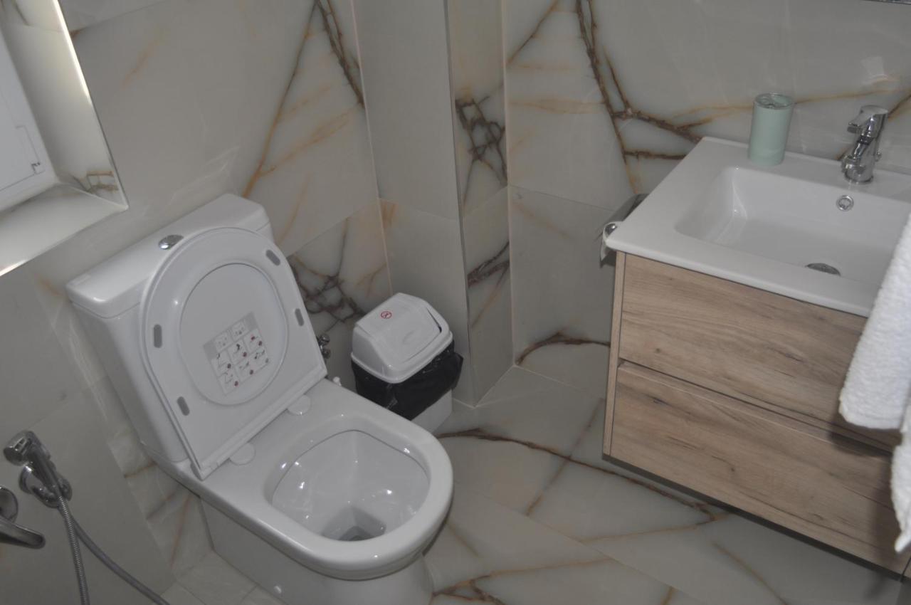 Bliri Myslym Shyri Apartment Tirana Exterior photo