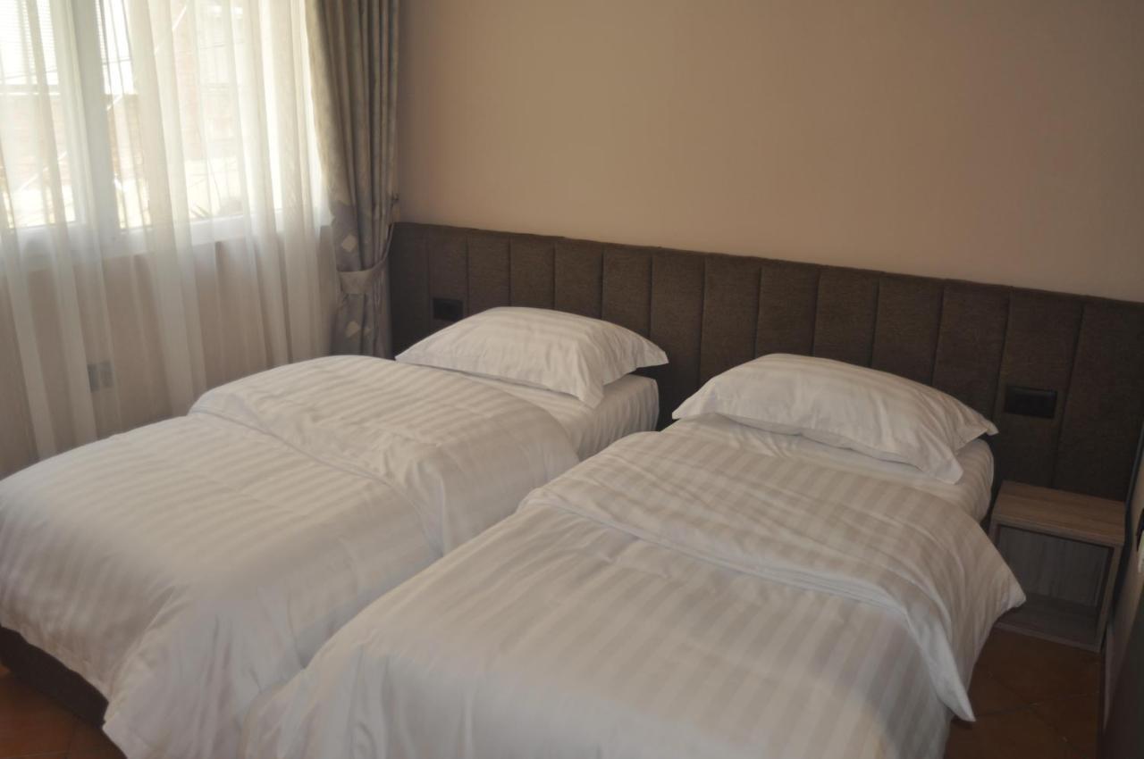 Bliri Myslym Shyri Apartment Tirana Exterior photo